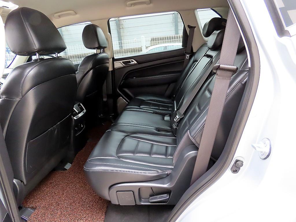 Ssangyong Rexton - Vista 6