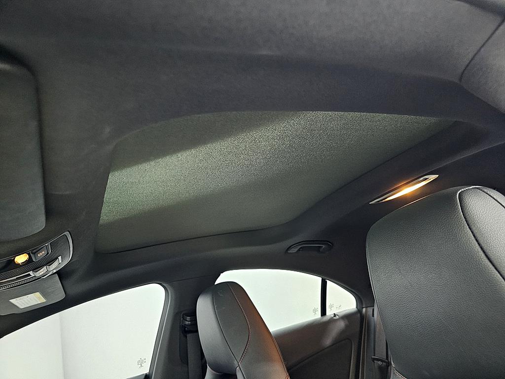 Mercedes Benz CLA Class - Vista 12