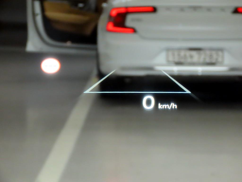 KIA Carnival - Vista 11