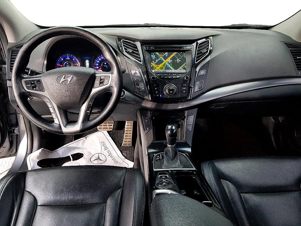 HYUNDAI i40 - Vista 5