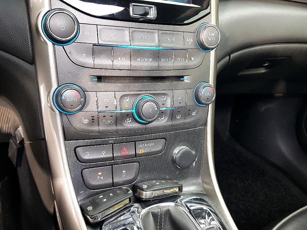 Chevrolet Malibu - Vista 11