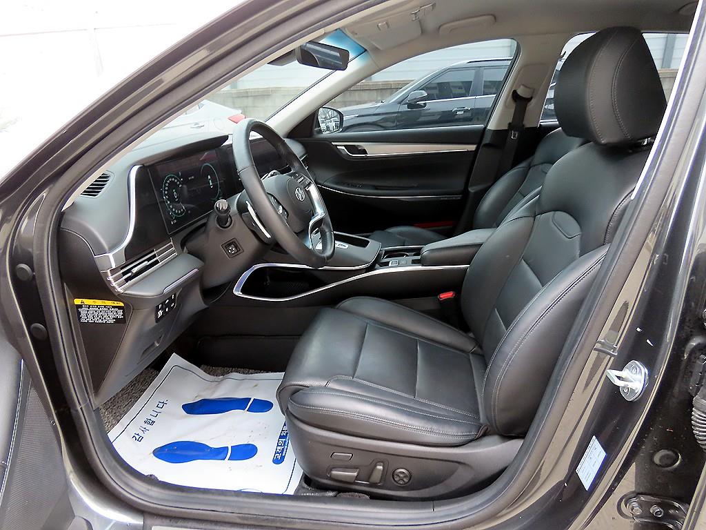 HYUNDAI Grandeur - Vista 5