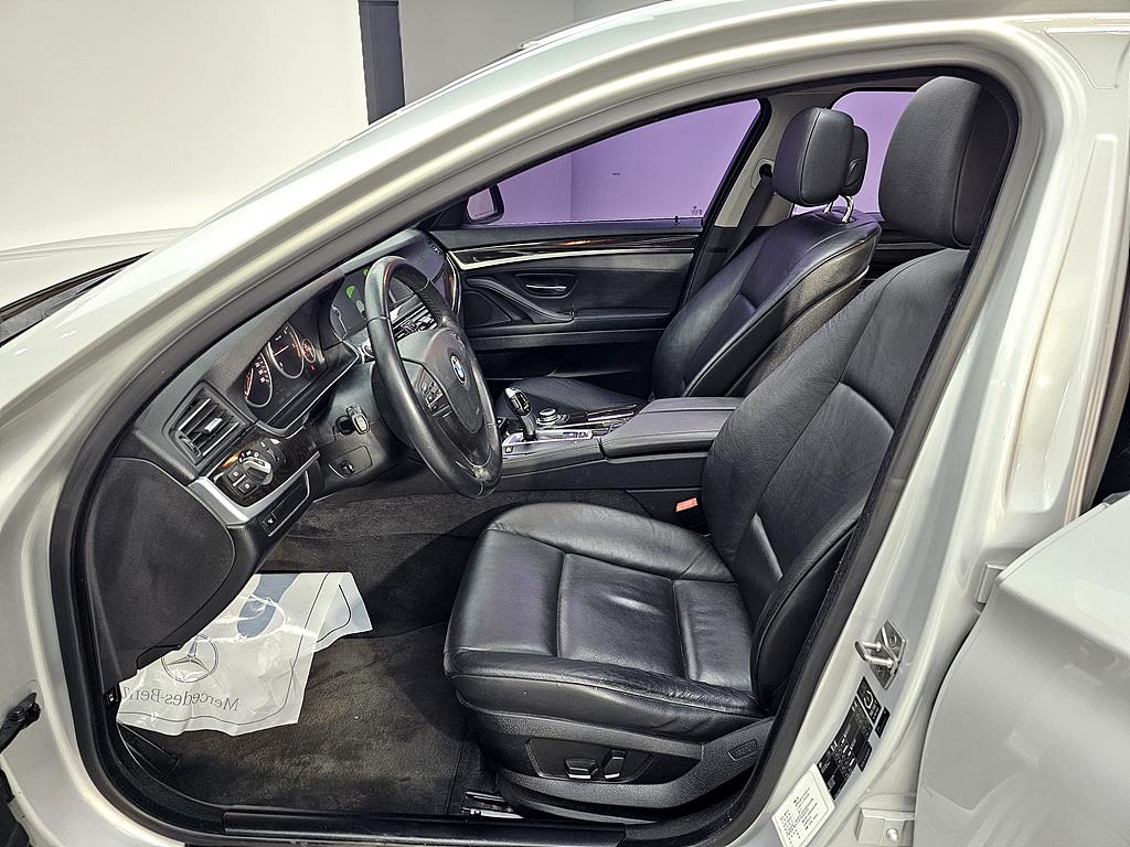 BMW 5 Series - Vista 8