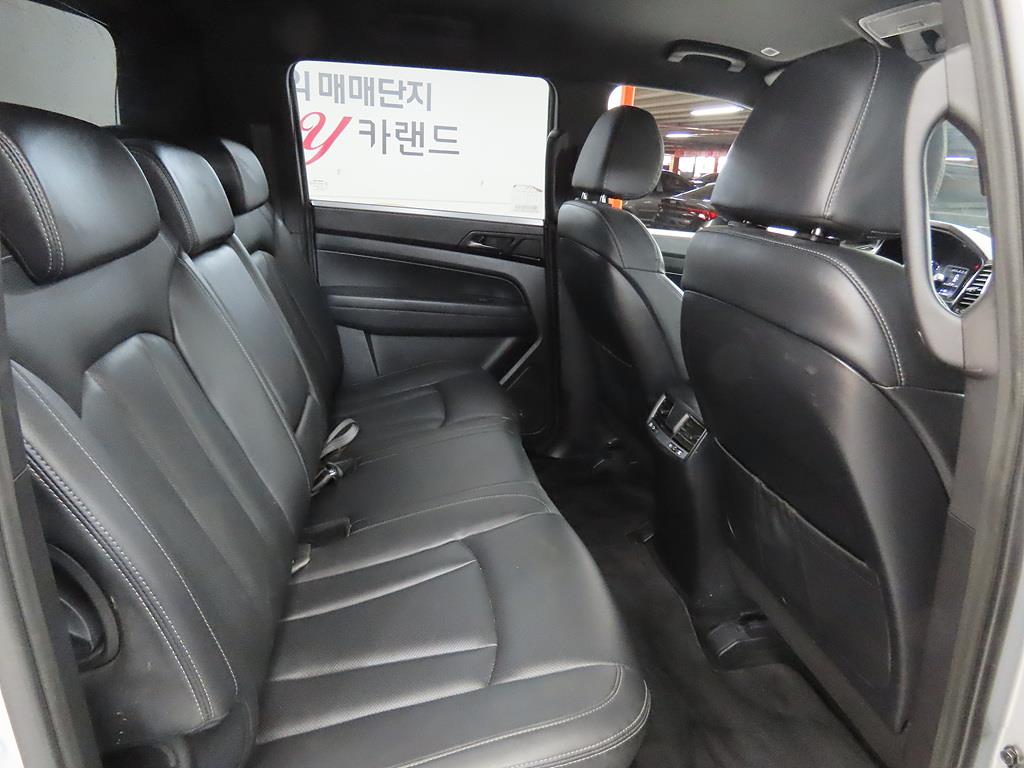 Ssangyong Rexton - Vista 7