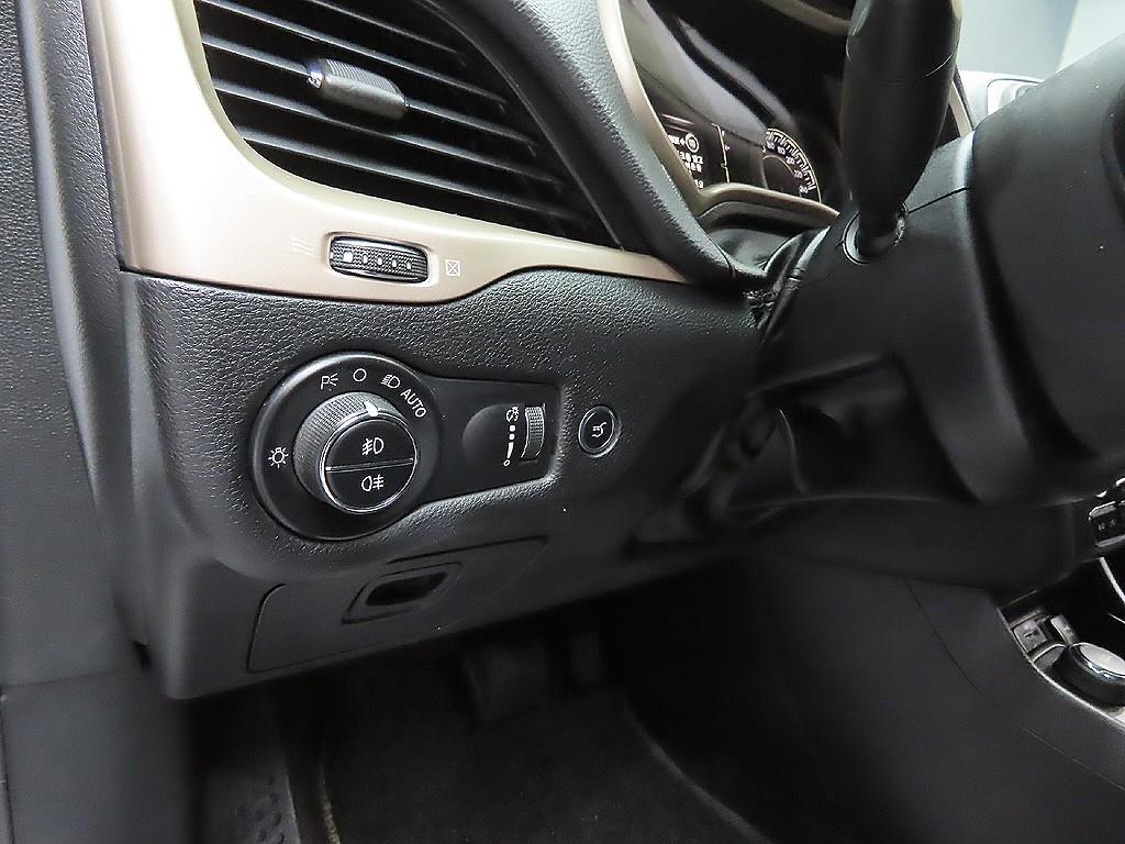 Jeep Cherokee 2016 Blanco - Importación desde Corea - HF Imports Iquique - Foto 13