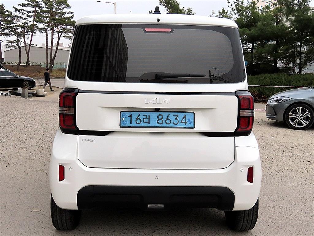 KIA Ray - Vista 4