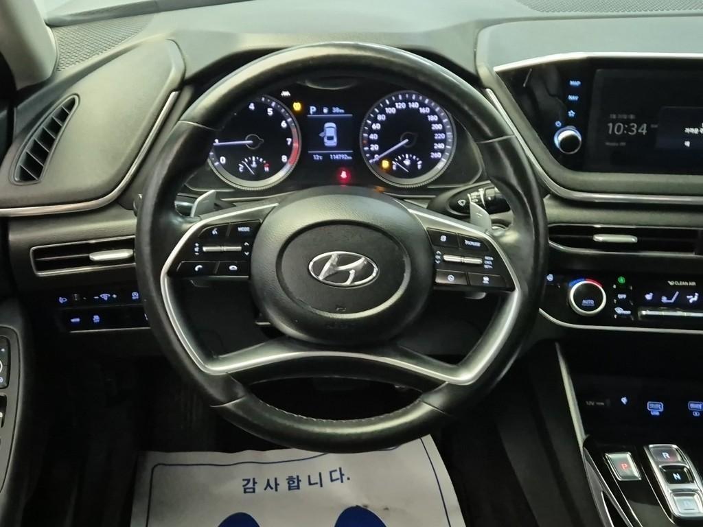 HYUNDAI Sonata - Vista 9