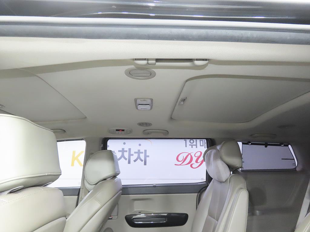 KIA Carnival 2016 Negro - Importación desde Corea - HF Imports Iquique - Foto 14