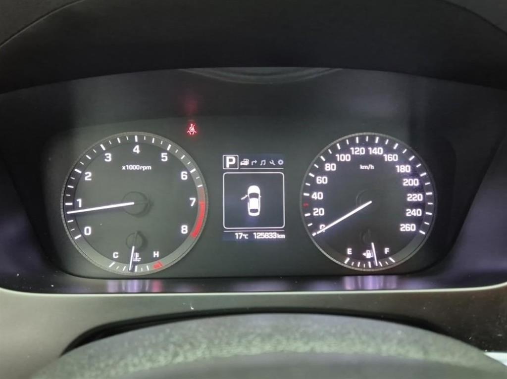 HYUNDAI Sonata - Vista 6