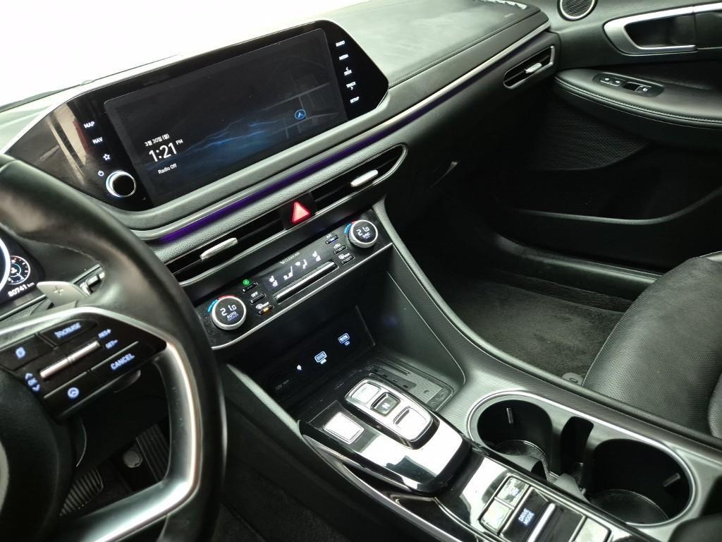 HYUNDAI Sonata - Vista 10