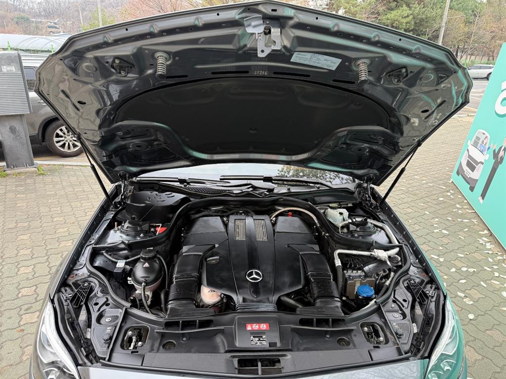 Mercedes Benz CLS Class - Vista 7