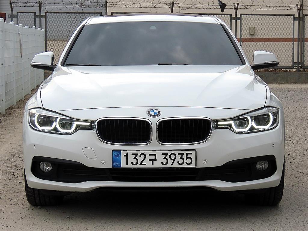 BMW 3 series 2017 Blanco - Importación desde Corea - HF Imports Iquique - Foto 1