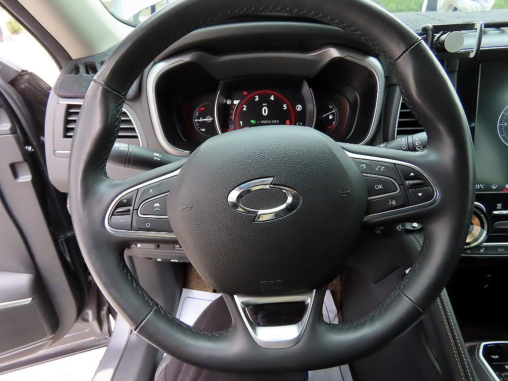 SAMSUNG QM6 - Vista 8