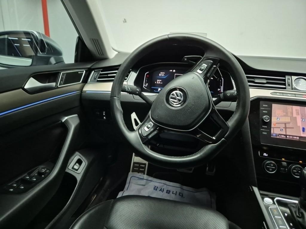 Volkswagen Arteon - Vista 9