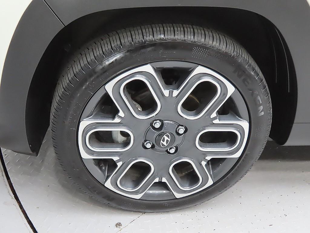 HYUNDAI Casper - Vista 9