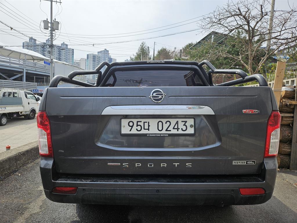 Ssangyong Korando - Vista 5