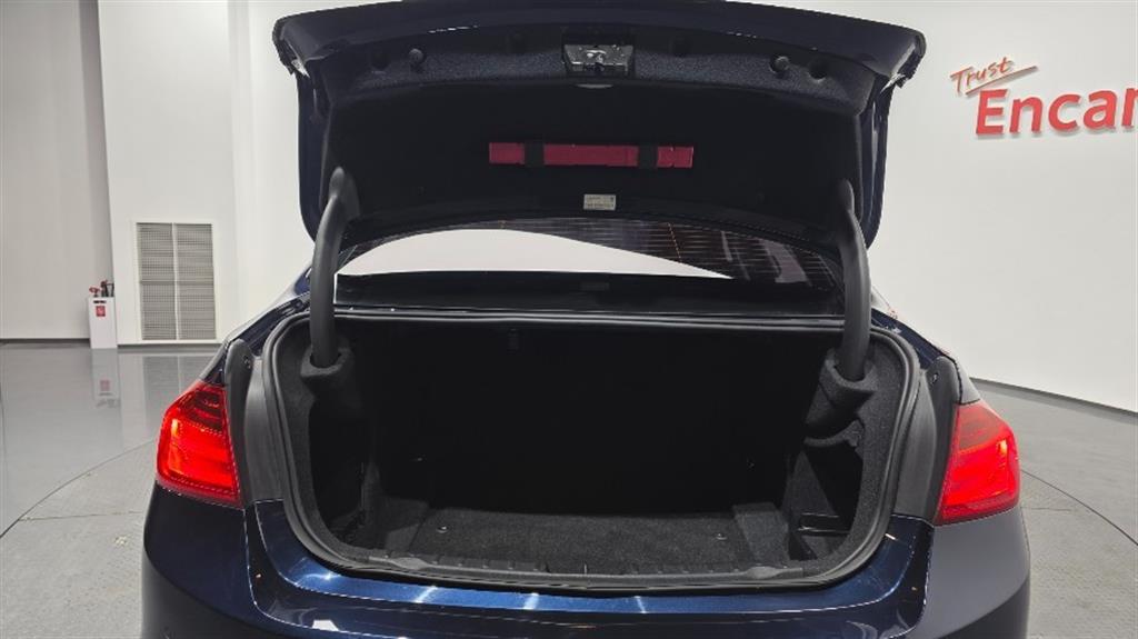 BMW 3 series 2015 Azul - Importación desde Corea - HF Imports Iquique - Foto 20