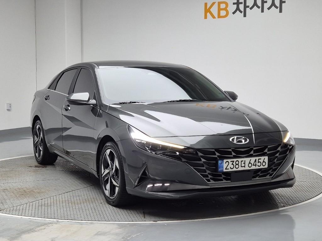 HYUNDAI Avante - Vista 4