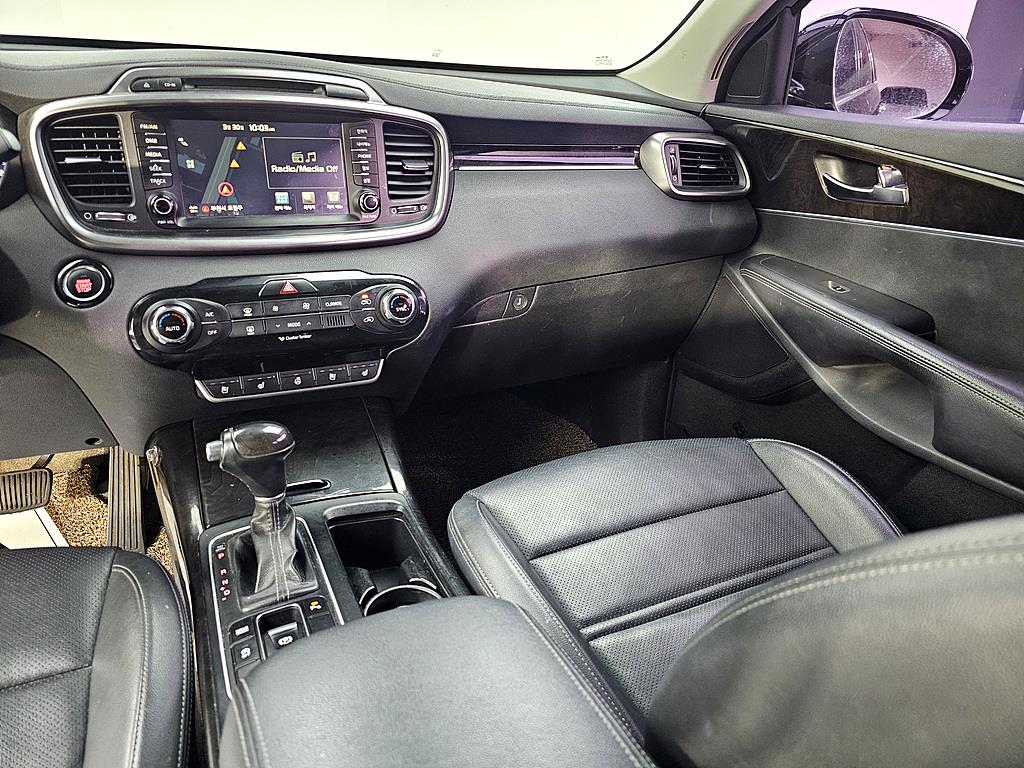 KIA Sorento - Vista 10