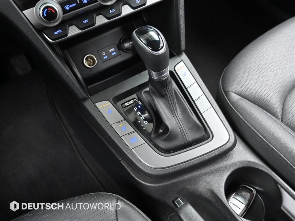 HYUNDAI Avante - Vista 9