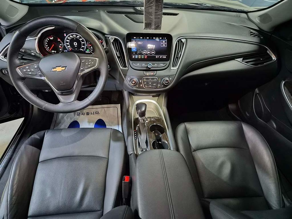 Chevrolet Malibu - Vista 10