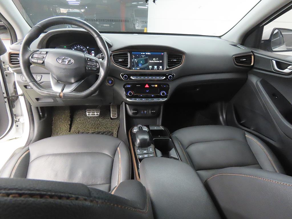 HYUNDAI Ioniq - Vista 7