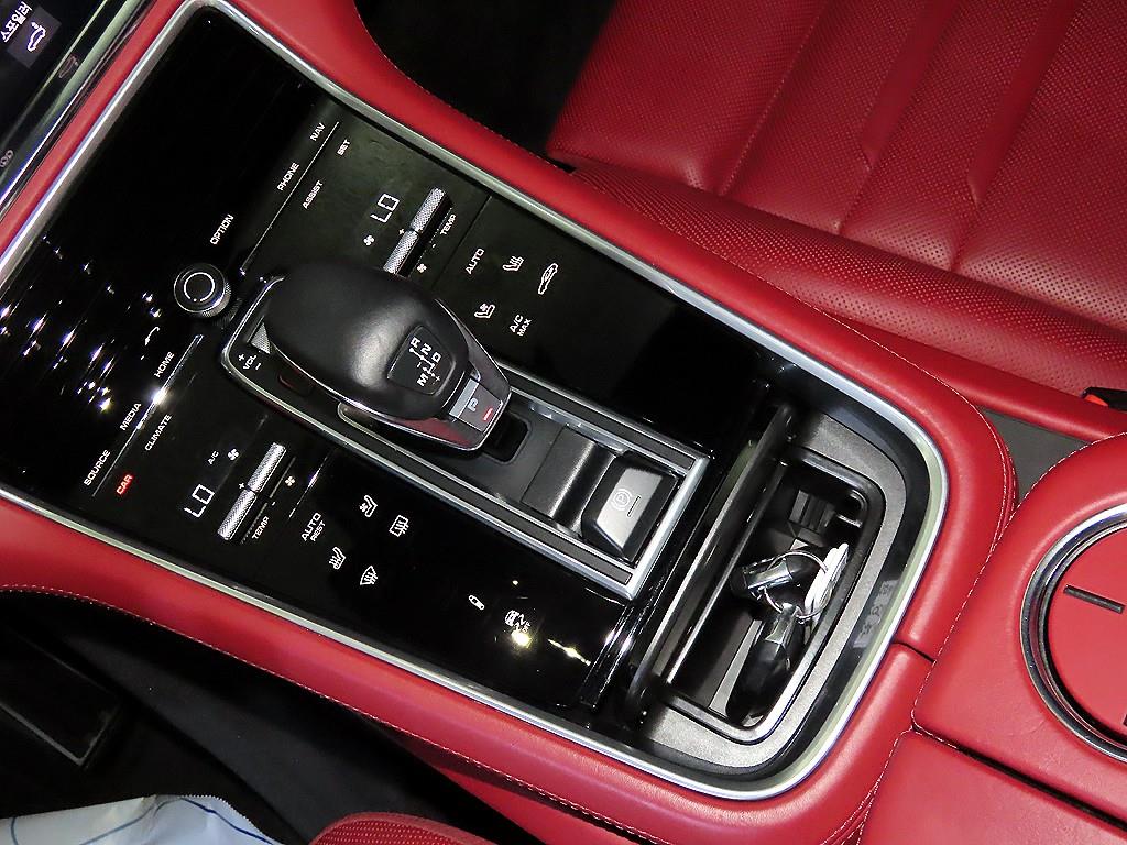 Porsche Panamera - Vista 12