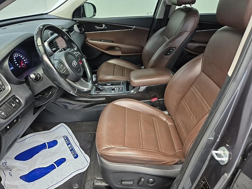 KIA Sorento - Vista 11