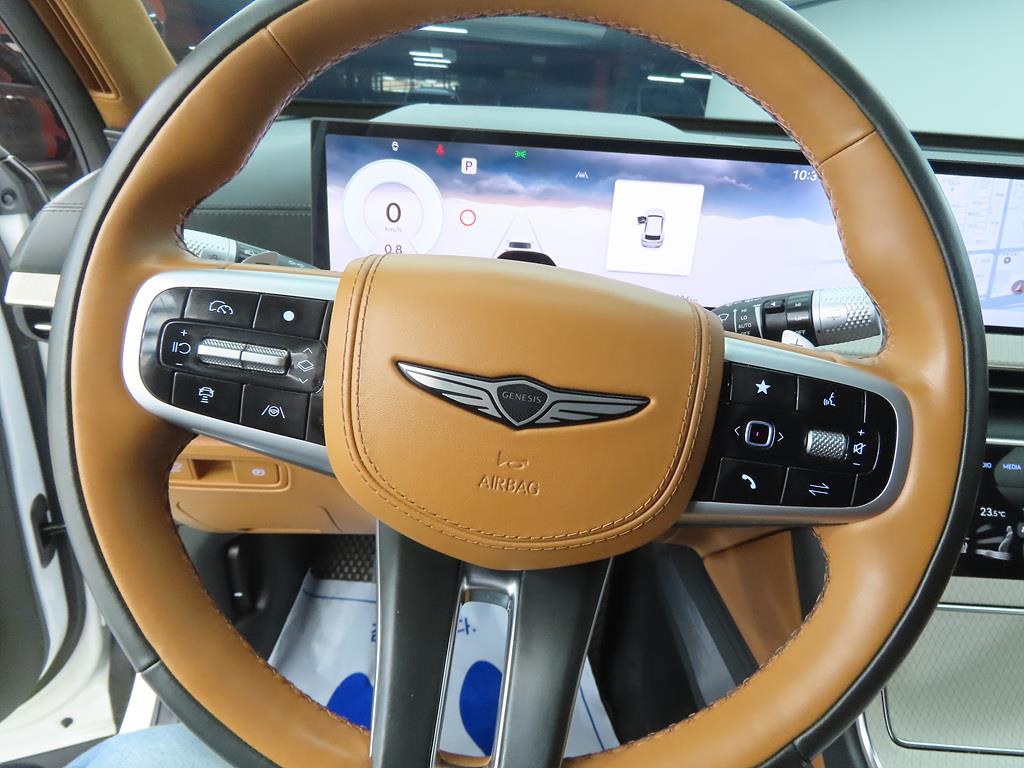 Genesis GV80 - Vista 8