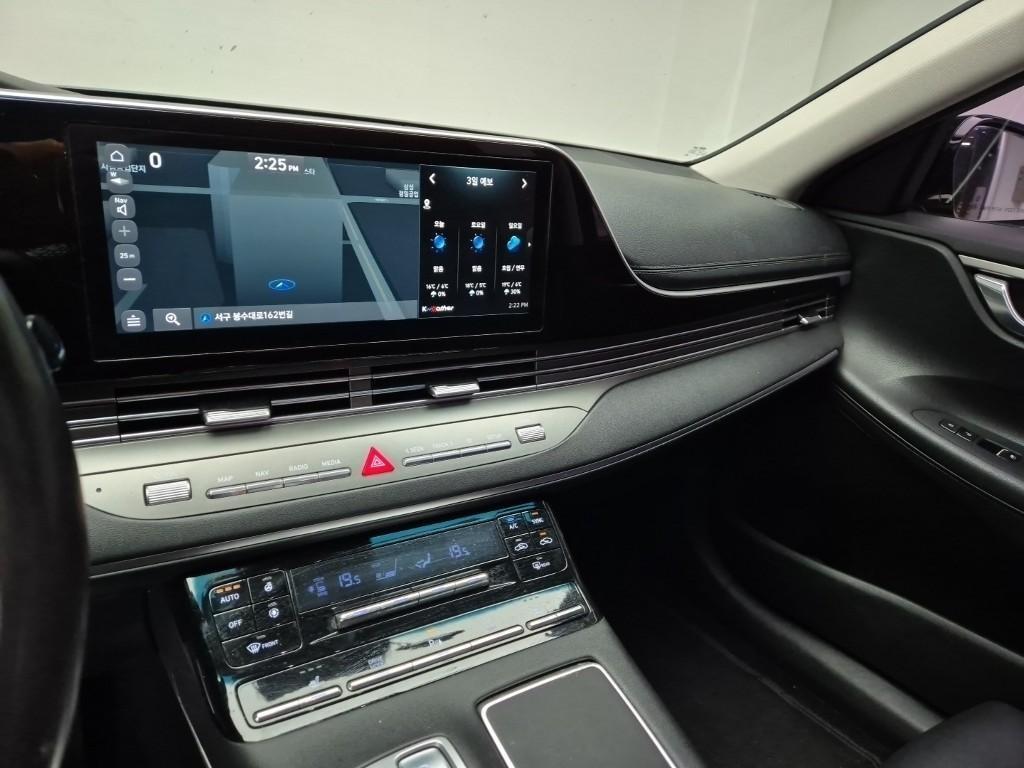 HYUNDAI Grandeur - Vista 10