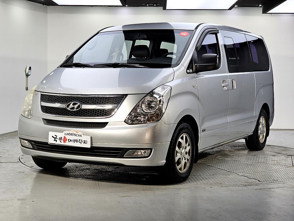 HYUNDAI Starex 2008 Plateado - Importación desde Corea - HF Imports Iquique - Foto 1