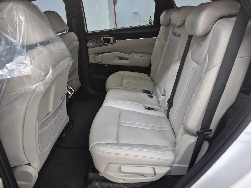 KIA Sorento - Vista 12
