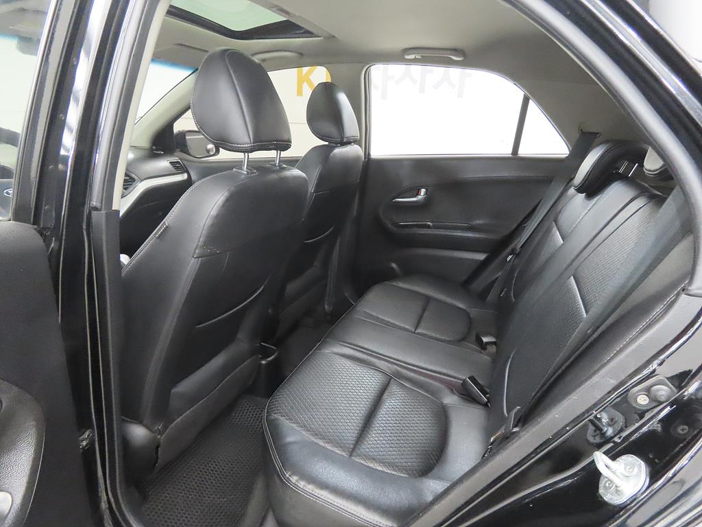 KIA Morning - Vista 6