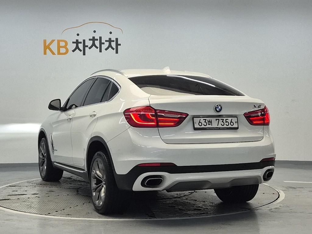 BMW X6 - Vista 4