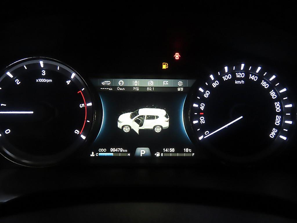 Ssangyong Rexton - Vista 9