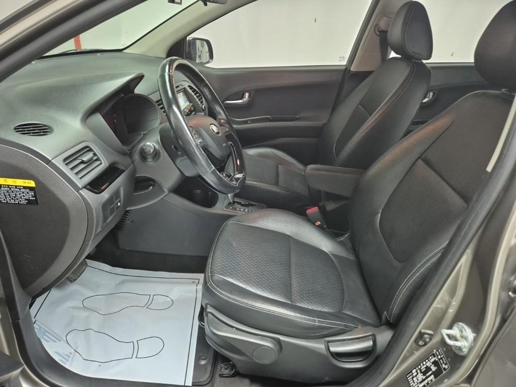 KIA Morning - Vista 11