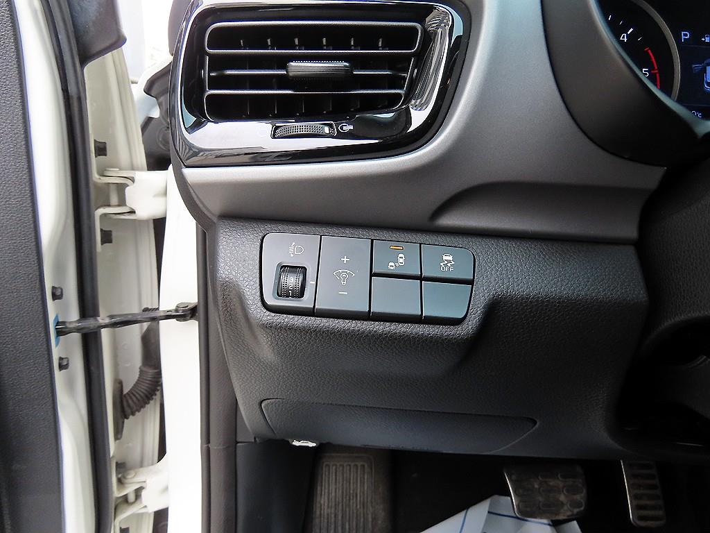 KIA Stonic - Vista 12