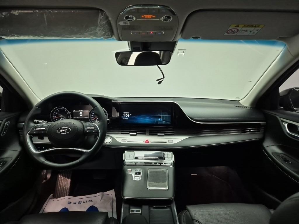 HYUNDAI Grandeur - Vista 7