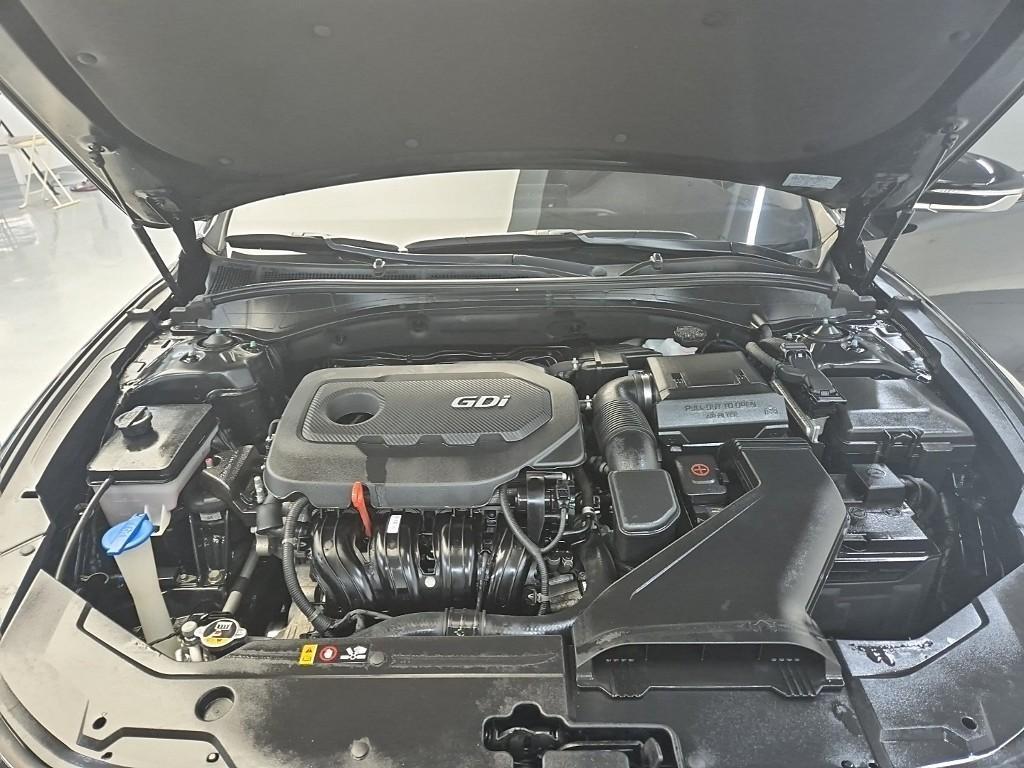 HYUNDAI Grandeur - Vista 5