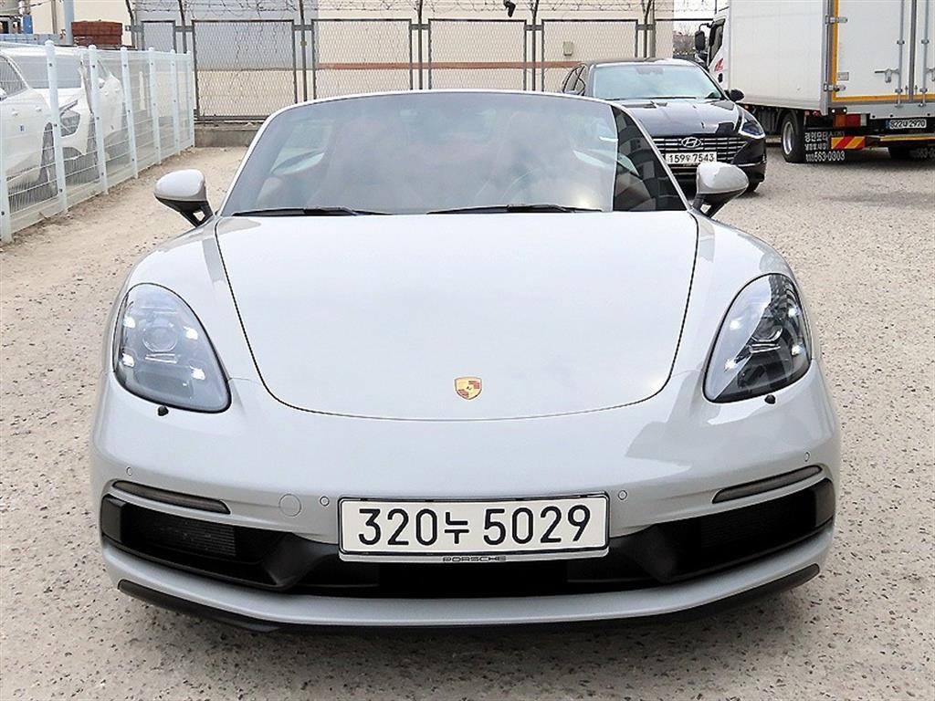 Porsche 718 - Vista 5