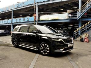 KIA Carnival - Vista 4