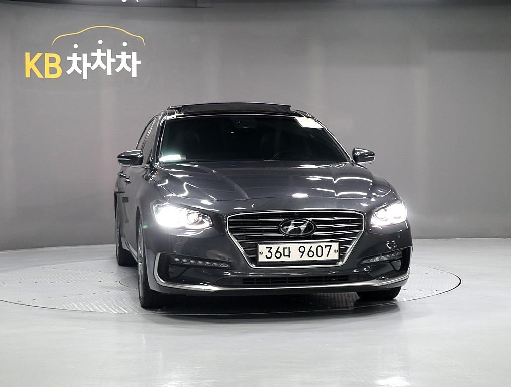 HYUNDAI Grandeur - Vista 3