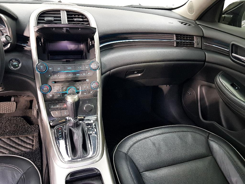 Chevrolet Malibu - Vista 9