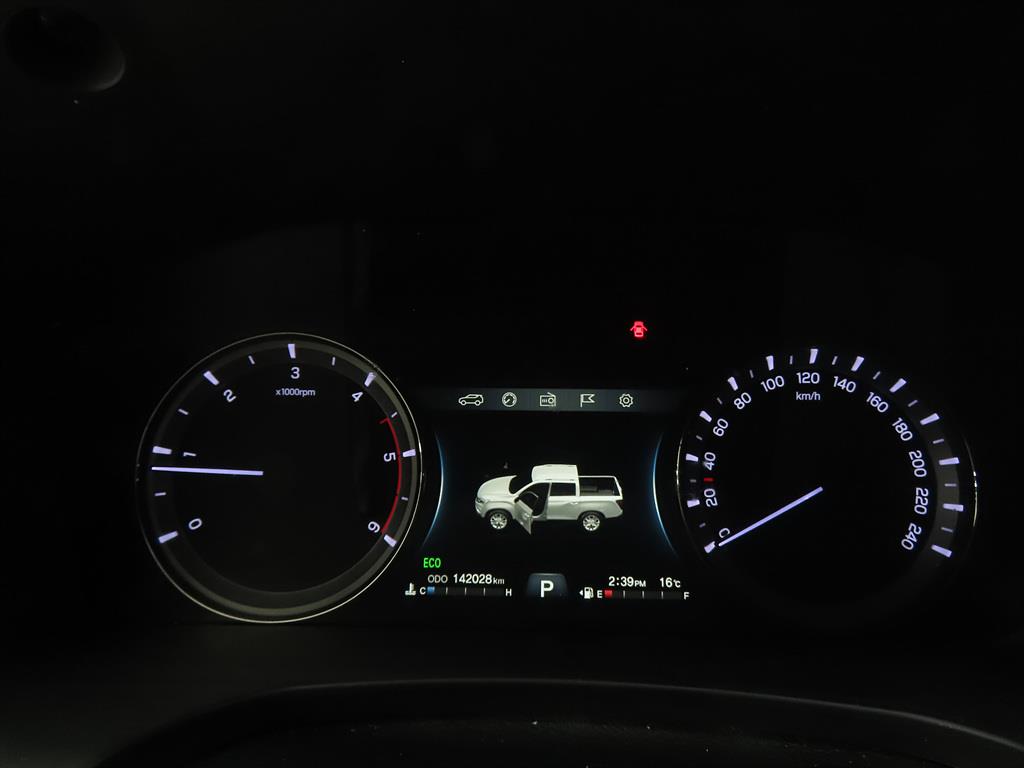 Ssangyong Rexton - Vista 9