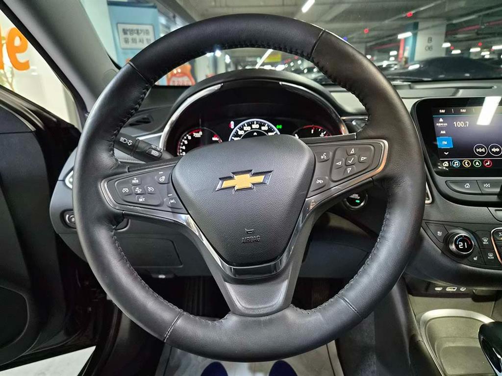 Chevrolet Malibu - Vista 8