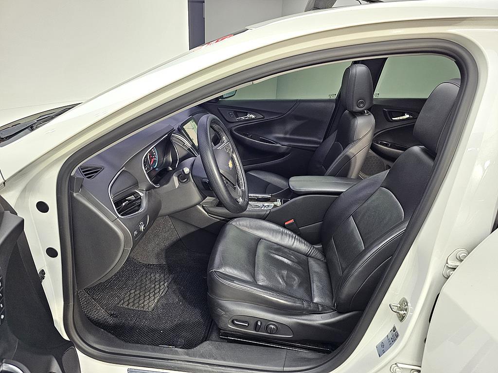 Chevrolet Malibu - Vista 8