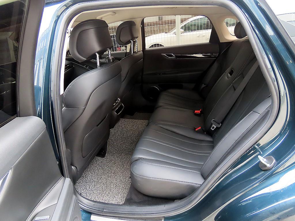 Genesis G80 - Vista 6