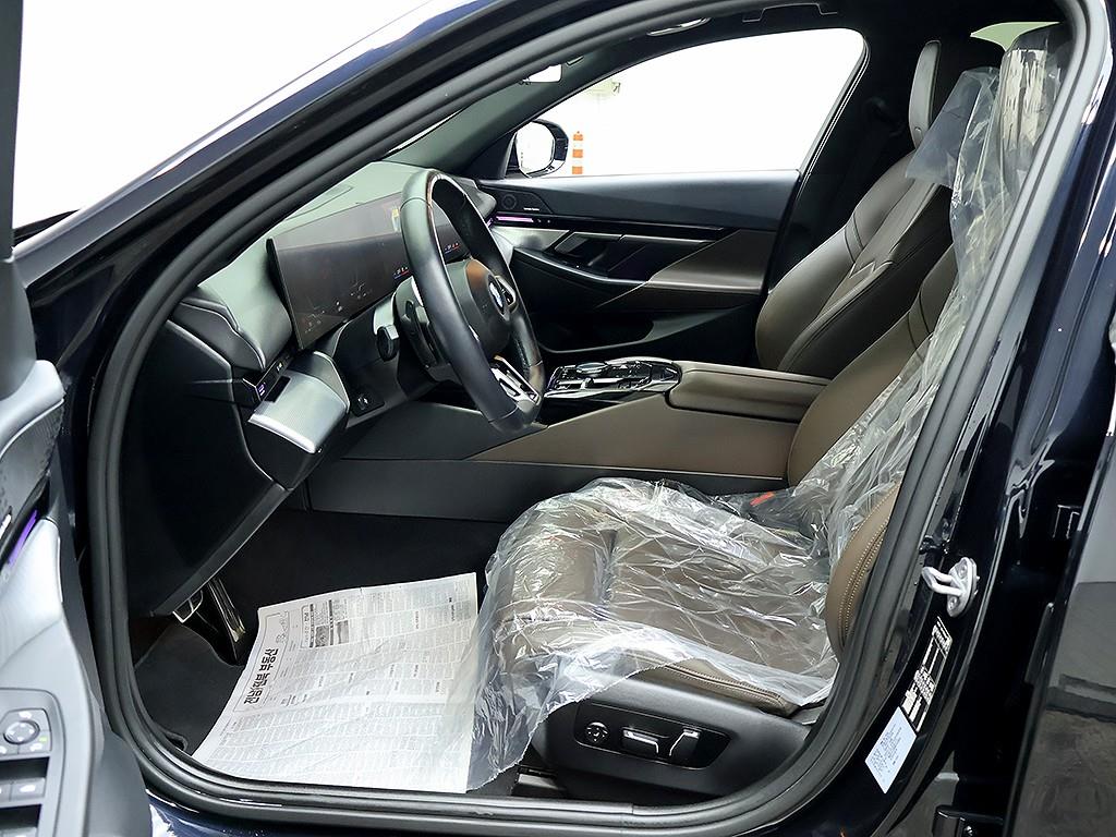 BMW 5 Series 2024 Negro - Importación desde Corea - HF Imports Iquique - Foto 11