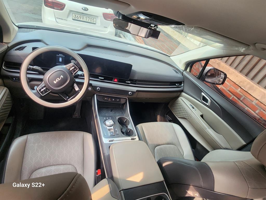 KIA Carnival - Vista 6