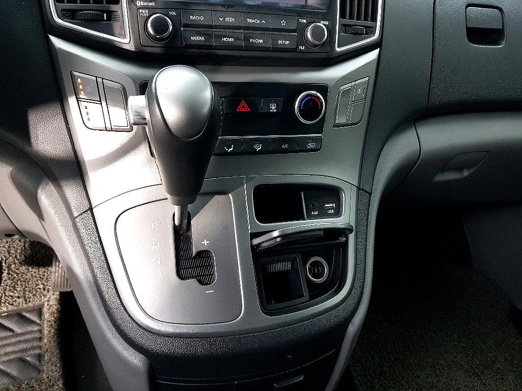 HYUNDAI Starex 2019 Azul - Importación desde Corea - HF Imports Iquique - Foto 15